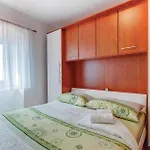 Holiday home Three-bedroom In