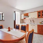 Three-bedroom In * Dragozetici