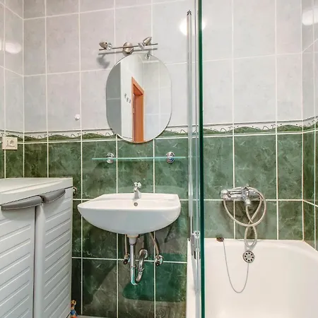 Three-bedroom In Dragozetici