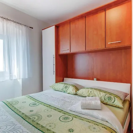 Case de vacanță Three-bedroom In