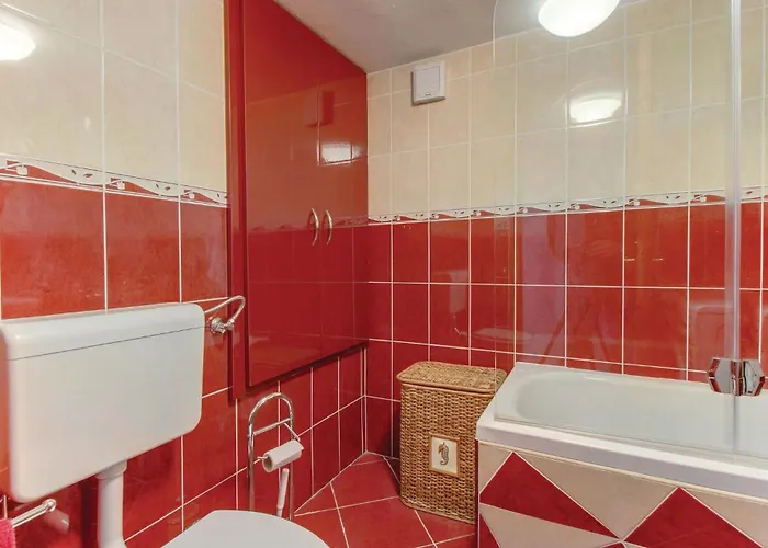 Prázdninový dům Three-bedroom In Dragozetici