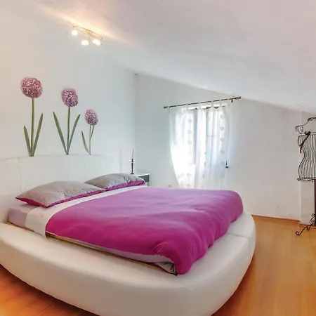 Ferienhaus Three-bedroom In